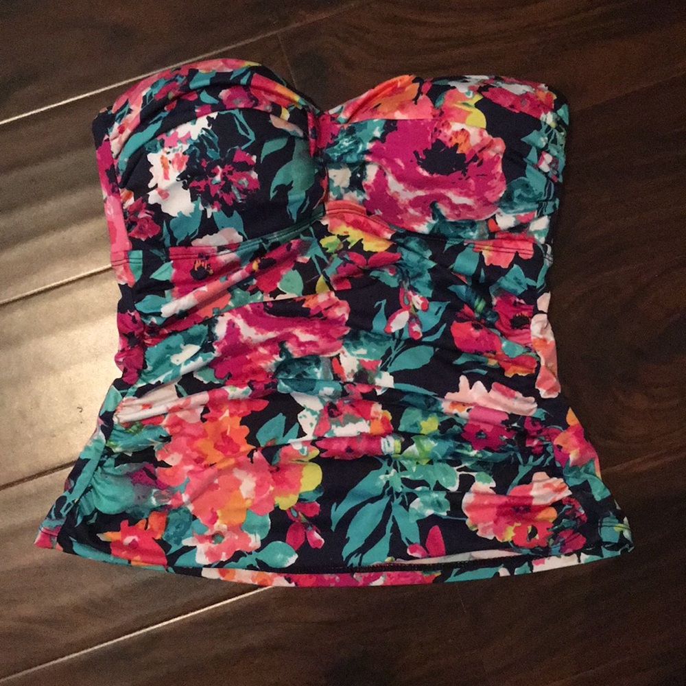 Floral tankini top
